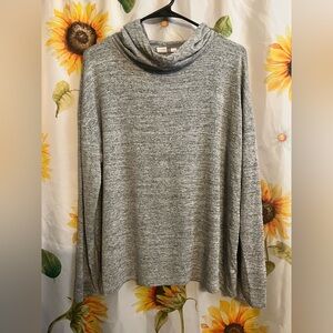 GAP Heather Gray Knit Top